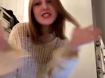 GOAL: Open my shoulder😊 [68 tokens remaining] Welcome to my room! I'm Zoe, 18 years old 💕I'm here to explore, have fun, 
