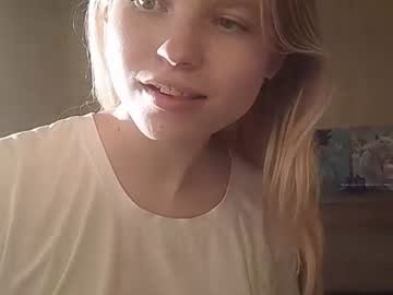 Hey there guys!  #new here ! GOAL: Pinch my nipples under bra   #blonde #shy #natural #18 [75 tokens remaining]
