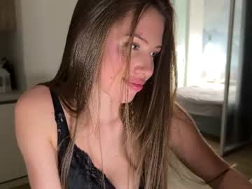 sexy dance  [533 tokens remaining]Hey guys!  #blonde  #new  #lovense  #nonude  #slim