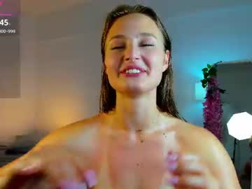 Goal:   Hand bra  | WELCOME TO MY SHOW | 😘 #new #shy #18 #teen #natural [2219 tokens remaining]