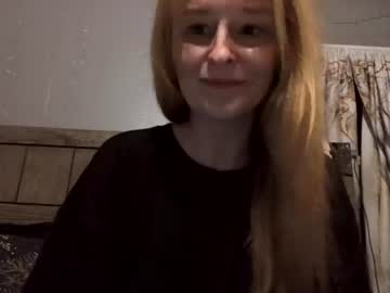 Freshly divorced. Low goal shows, request privates. Join fanclub for cam opens - Goal: Naked full turn [190 tokens left]