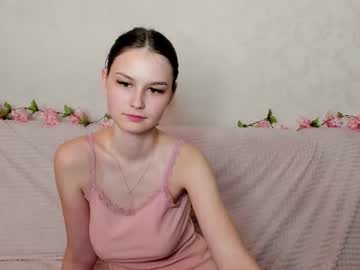 GOAL: show boobs [286 tokens remaining] Welcome to my room! #feet #18 #shy #lovense #new