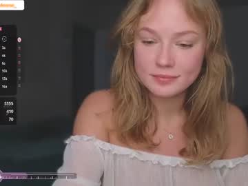 👅👄Stefanie_Collins so HOT even your girlfriend wants to FUCK her 👅👄 #bigboobs  #natural #feet #shy