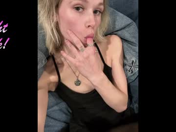 Current Goal: Hot Stream | Sloppy Dildo BJ once countdown reaches zero -- Next Goal: Play with me🔥 | Tease pussy -- #sex